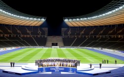 2015欧冠决赛颁奖仪式，皇马捧杯时C罗是啥表情？