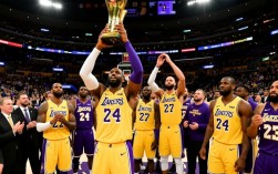 10年湖人冠军阵容为何能夺冠？核心球员配置有多强？