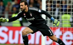 2016年足坛最佳阵容是谁选的？球员表现与评选标准存在争议吗？