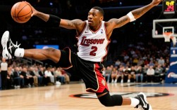 艾弗森过人为何被称为拜佛？这动作有何玄机？