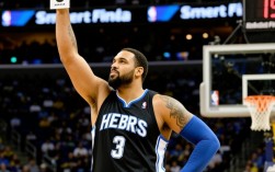 希伯特零分背后隐藏着怎样的战术或个人困境？