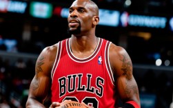 邓肯为何稳坐历史第一大前锋宝座？数据荣誉还是影响力？