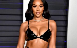 瓦妮莎为何频繁穿暴露服装？背后的时尚选择与公众争议