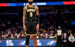 老英格拉姆天赋异禀却难圆NBA梦，究竟卡在哪儿了？