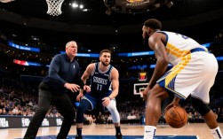 为什么NBA防守总爱防一边？战术博弈还是球员习惯？