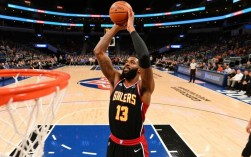 考辛斯重伤后转型三分，是无奈还是另有玄机？