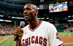 乔丹首次复出为何让全球球迷疯狂？