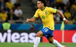 为什么说小罗的球感极强？他的脚像有磁石般粘球吗？