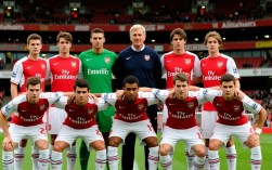 2011年阿森纳阵容有哪些核心球员？成绩为何未达预期？