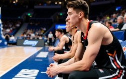 塔科法尔为什么上不了场