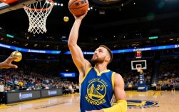 库里34指拨球究竟藏着什么战术玄机？