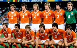 1982荷兰世界杯阵容，谁是那届荷兰队的核心球员？