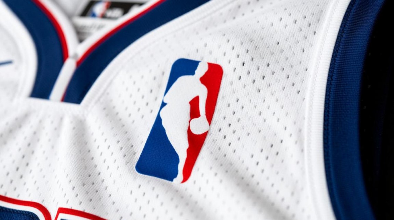 NBA球衣为什么有孔和无孔?透气与舒适怎么选?-图2 NBA球衣为什么有孔和无孔?透气与舒适怎么选?-图2